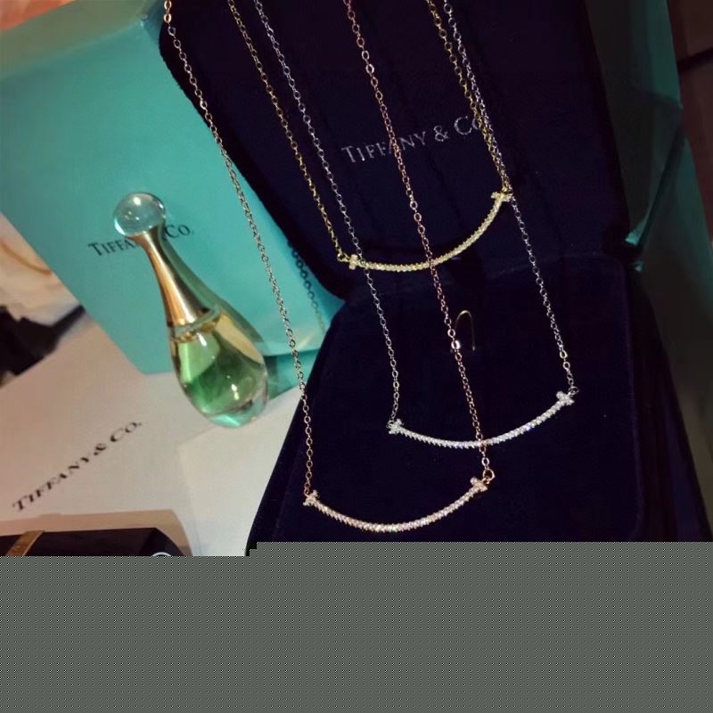 T*f*ny necklaces